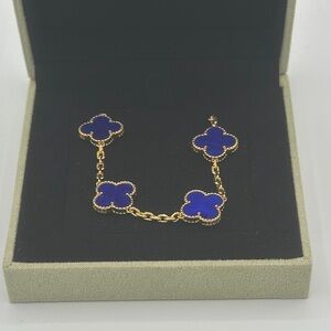 Elegant Gold and Blue Clover Bracelet